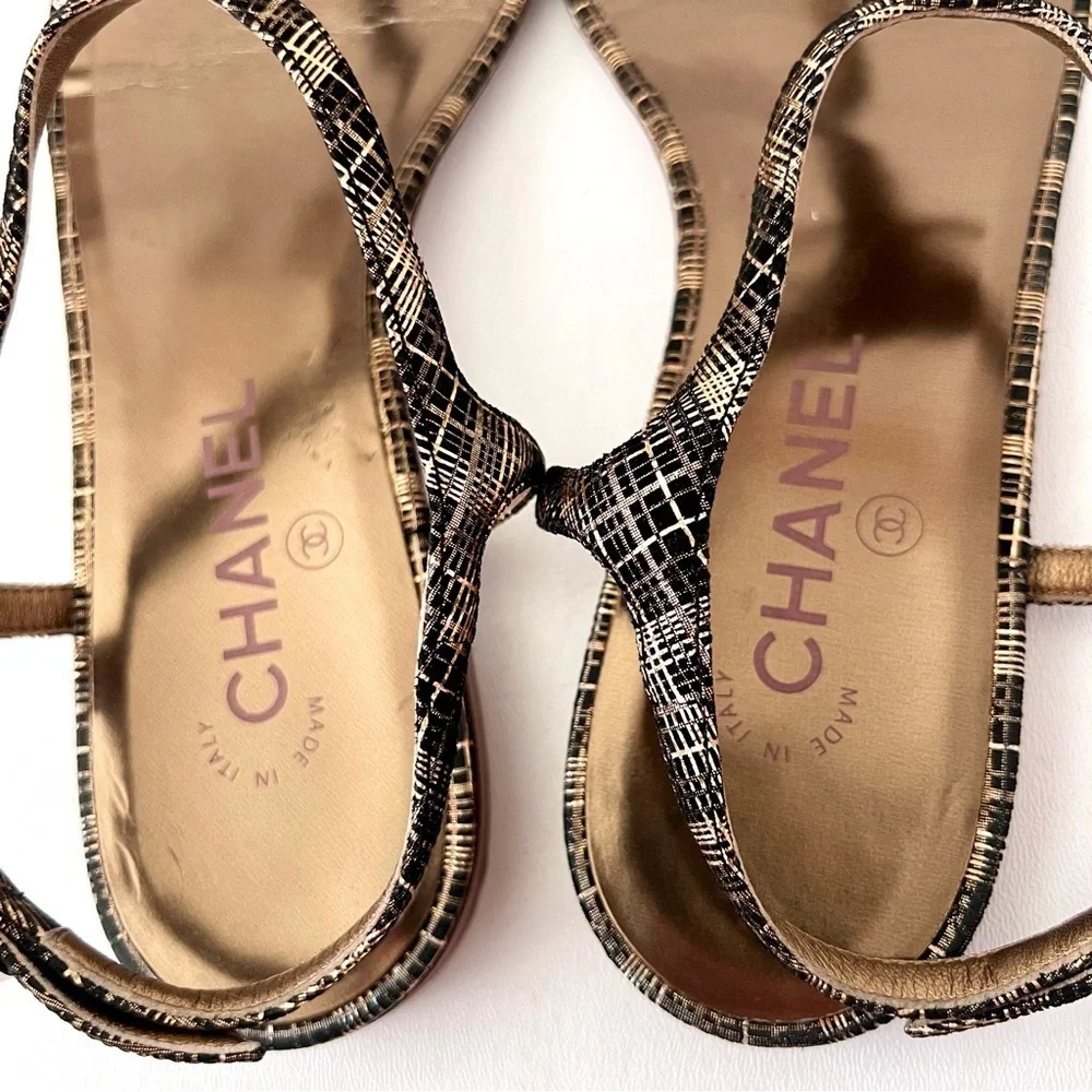 CHANEL | Gold Metallic Tweed Print Crystal CC Logo Thong Sandals 40C Wide